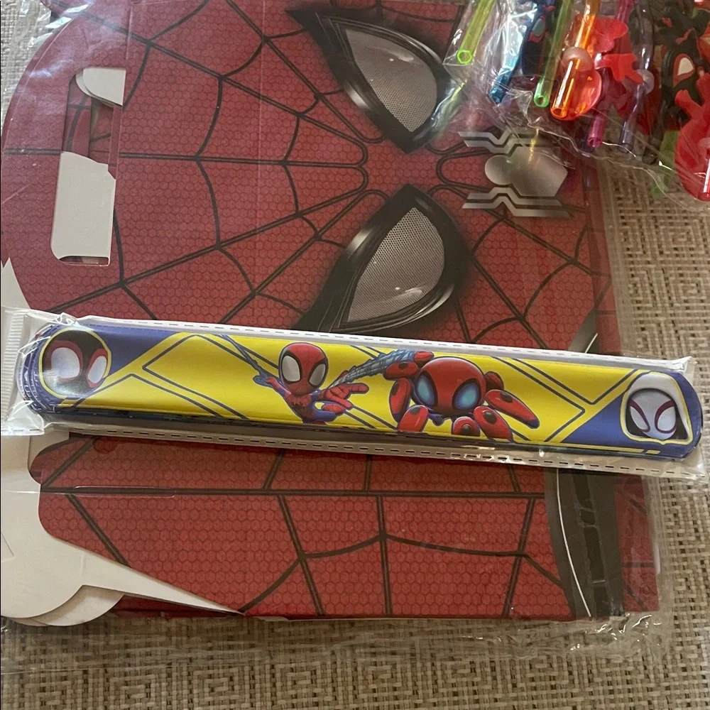 Spider-Man Themed Party Favors with boxes for 10 guests nwt